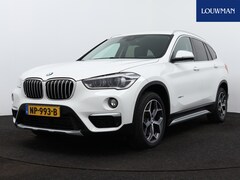 BMW X1 - sDrive20i Corporate Lease High Executive | Lederen bekleding | Achteruitrijcamera | Verwar