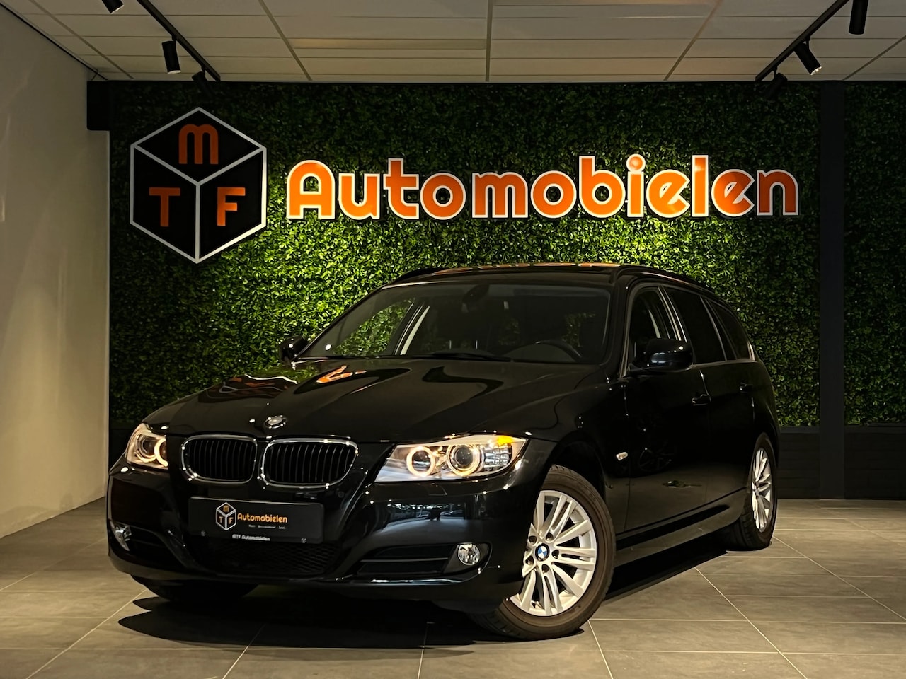 BMW 3-serie Touring - 318i Business Line 318i Business Line - AutoWereld.nl