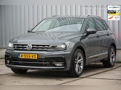Volkswagen Tiguan - 1.5 TSI ACT DSG Highline Business R-Line PANO ACC NAVI LED