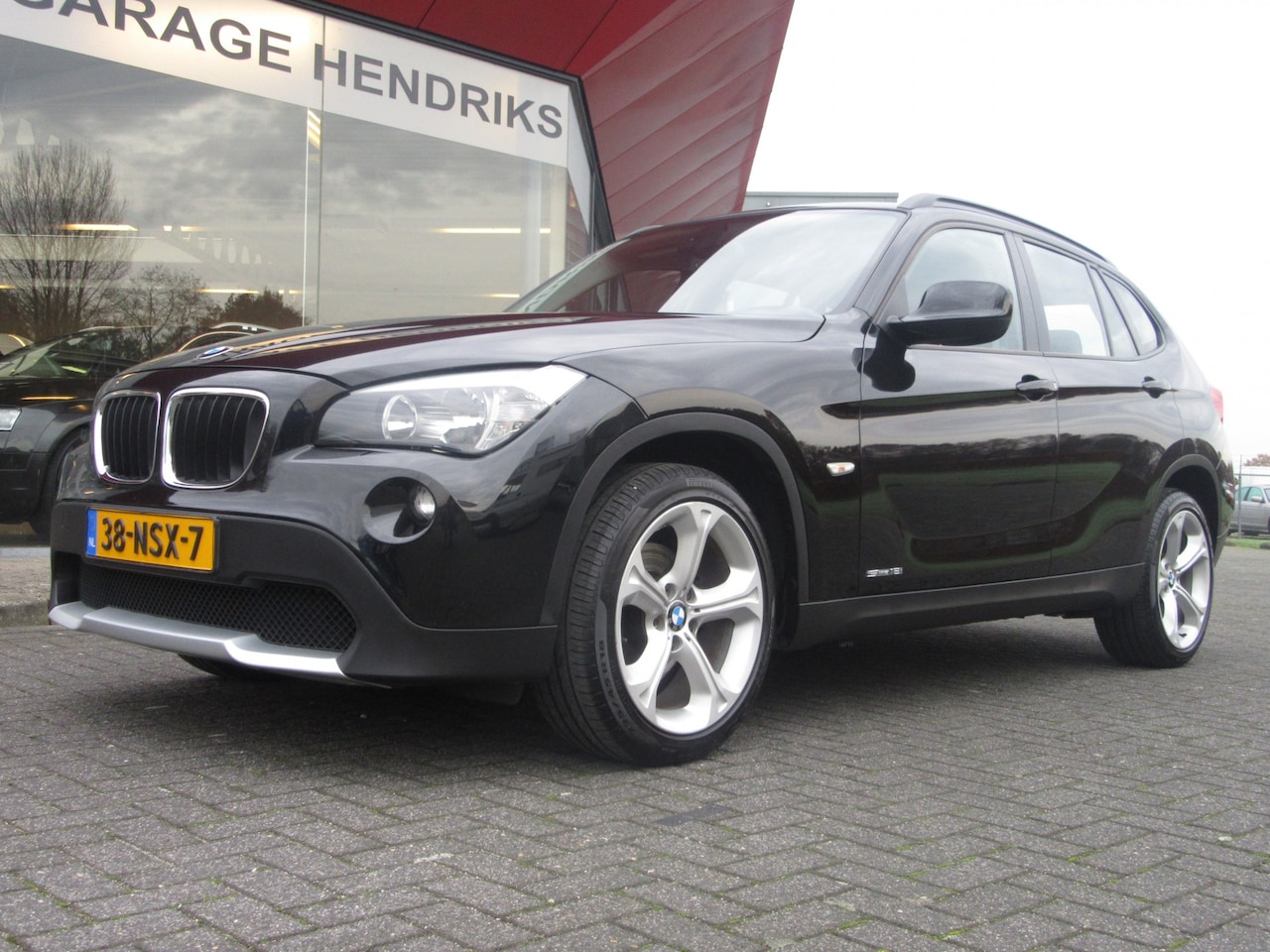 BMW X1 - 2.0 16V CLIMA NAVI,CRUISE,18 inch (occasion) - AutoWereld.nl