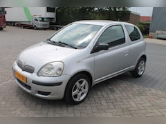 Toyota Yaris - 1.3 VVT-i Terra