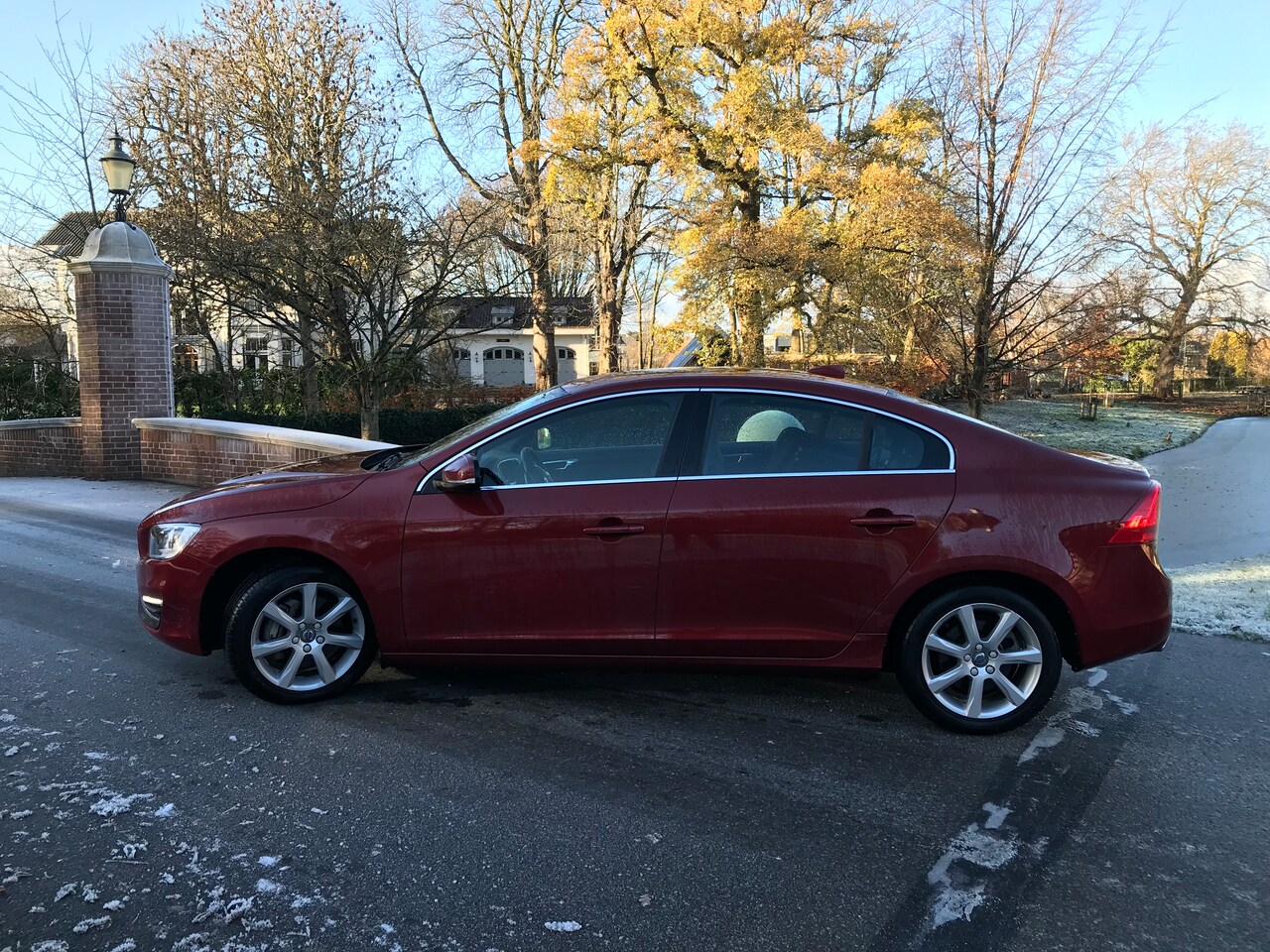 volvo-s60-l-verlengd-t5-awd-premium-inscription-2-5-5-cil-254-pk.jpg