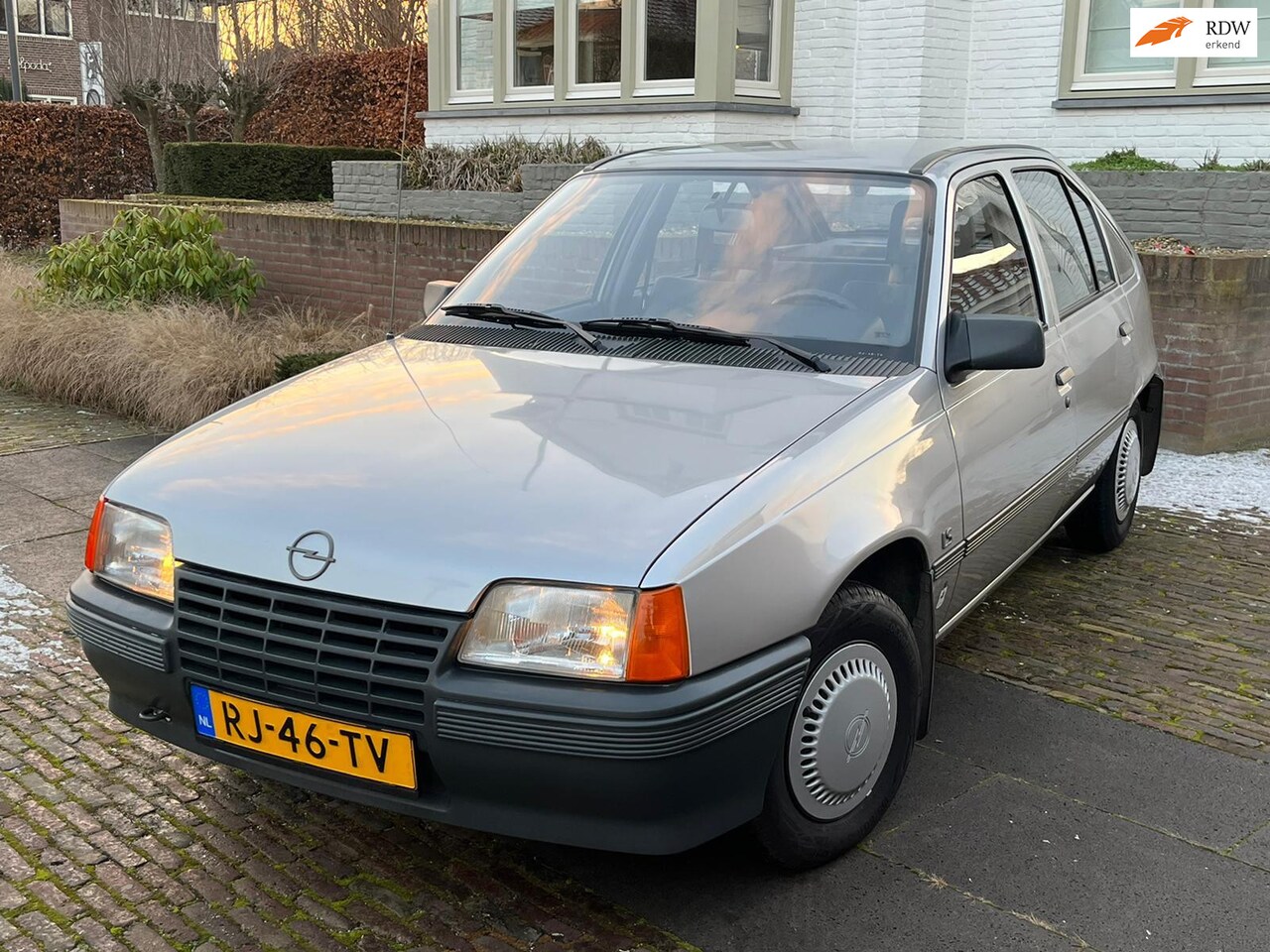 opel-kadett-1-2s-ls-1-2s-ls.jpg
