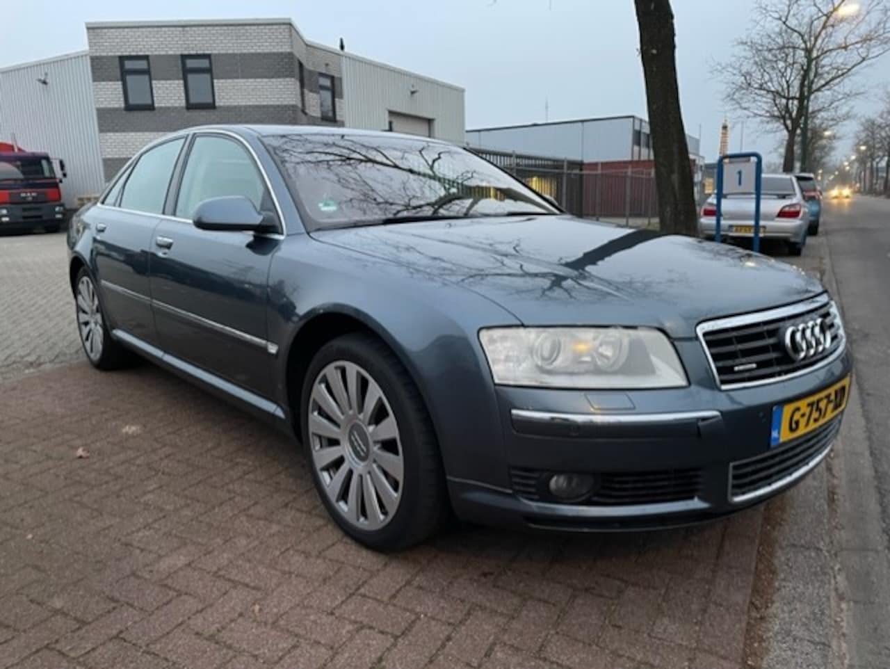 Audi A8 - 4.2 Quattro Pro Line Automaat Nieuwstaat Airco/ECC,Navigatie,Leder,Xenon - AutoWereld.nl