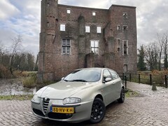 Alfa Romeo 147 - 1.6 TS Veloce Dist. leer/ airco / cruise