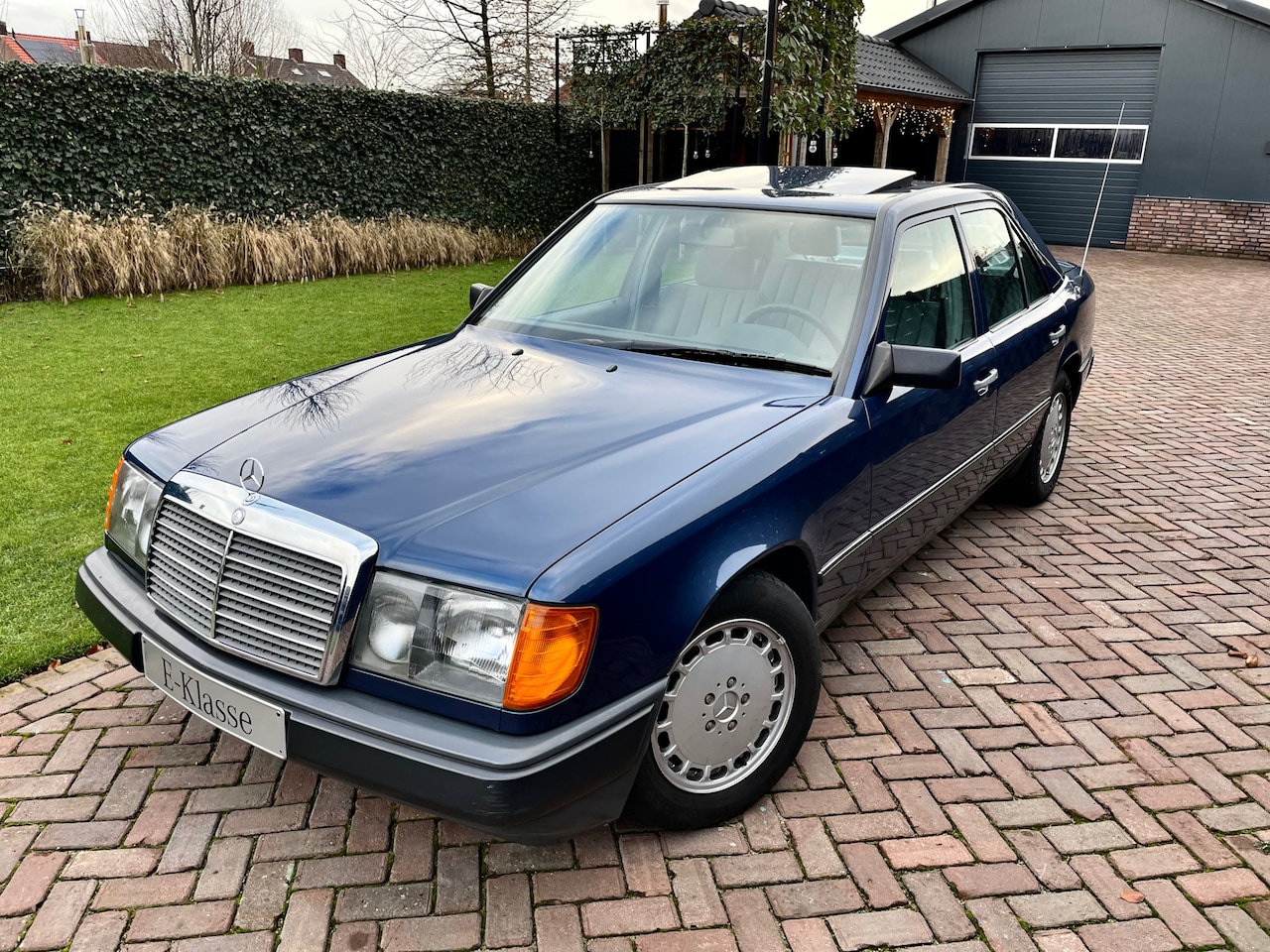 Mercedes-Benz 300-serie - 200-500 (W124) 300 E Automaat 2e Eigenaar ZGST - AutoWereld.nl