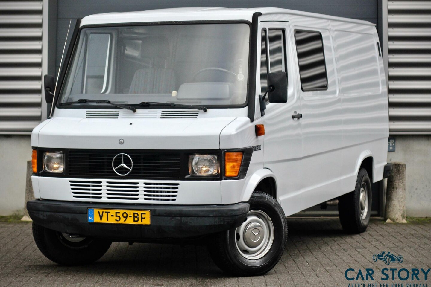 mercedes-benz-200-serie-200-td-erg-nette-staat-org-nl.jpg