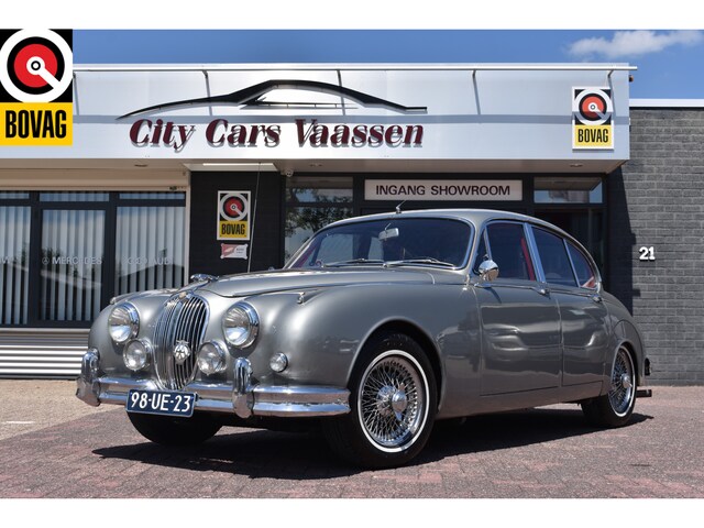 Jaguar Mark II oldtimer 2.4 6 cilinder met overdrive in zeer nette staat  1966 Benzine - Occasion te koop op AutoWereld.nl