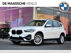 BMW X1 - sDrive18i Executive / Verwarmd stuurwiel / Park Assistant / LED / Cruise Control / DAB / S