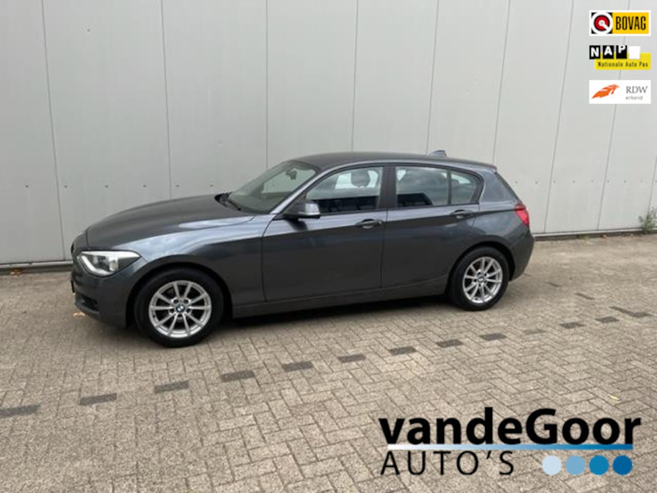 BMW 1-serie - 116i Upgrade Edition 116i Upgrade Edition, '13, 5-DRS, AUT., 196000 KM, SPORTIEVE AUTO ! - AutoWereld.nl