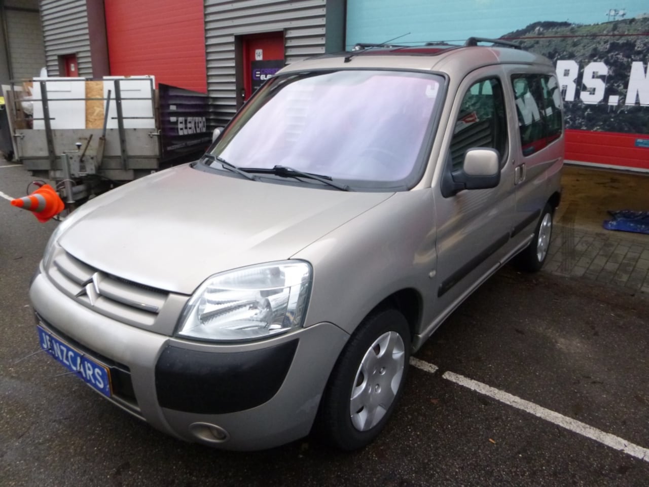 Citroën Berlingo - 1.6i Multis. Nouv.Fr,AIRCO,CRUISE,trekhaak - AutoWereld.nl