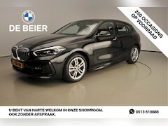 BMW 1-serie - 5-deurs 118i M-Sportpakket / LED / Leder / Navigatie / Sportstoelen / Stoelverwarming / DA