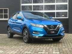 Nissan Qashqai - 1.3 DIG-T N-Connecta Navigatie-360 Camera-Winterpakket-Led-Pdc-Apple Carplay