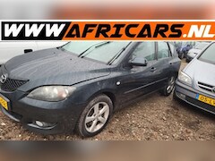 Mazda 3 Sport - 3; 2.0