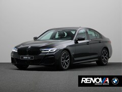 BMW 5-serie - 520i Sedan High Executive AUT | M Sportpakket | Laserlight | HIFI | Sfeerverlichting | Stu