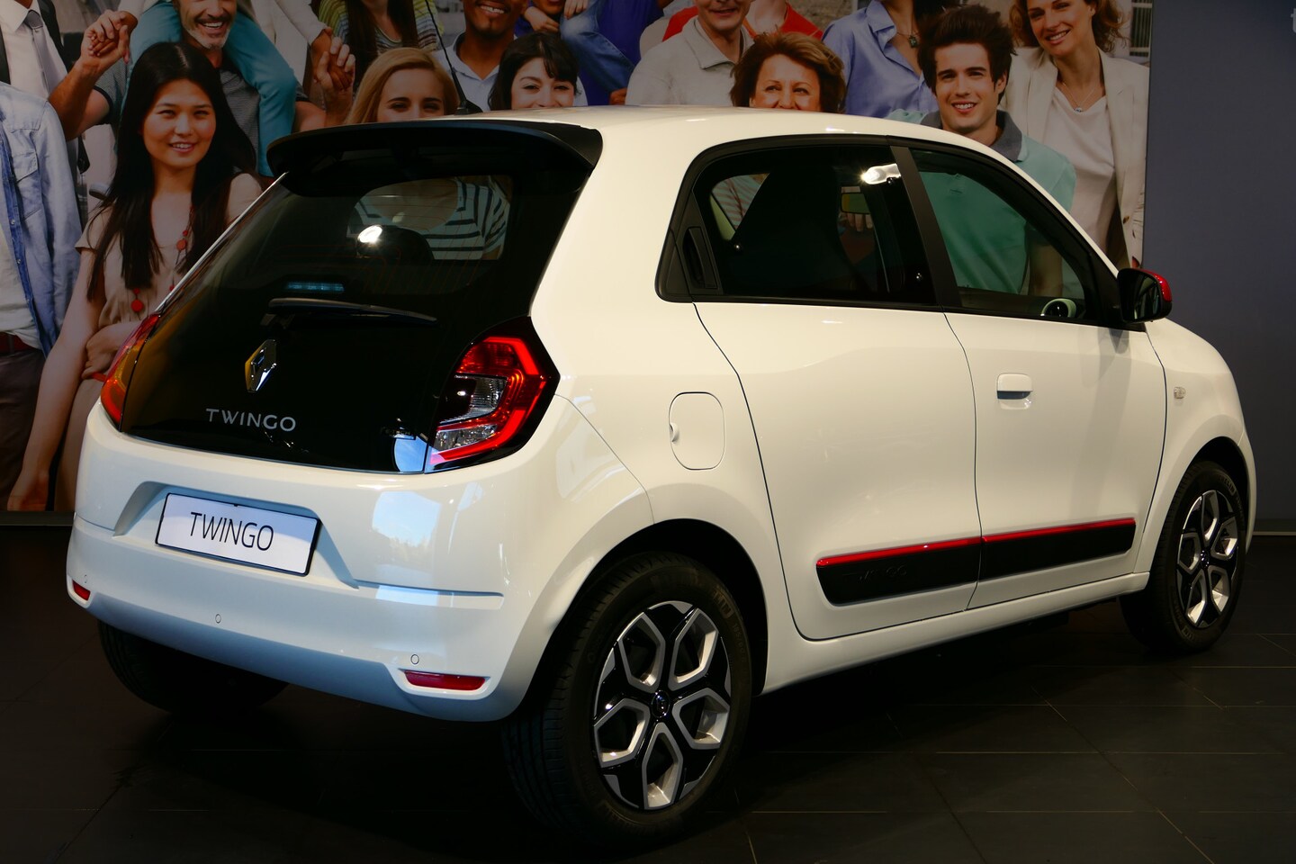 Renault Twingo Z.E. ETECH Electric R80 Equilibre stoelverwarming