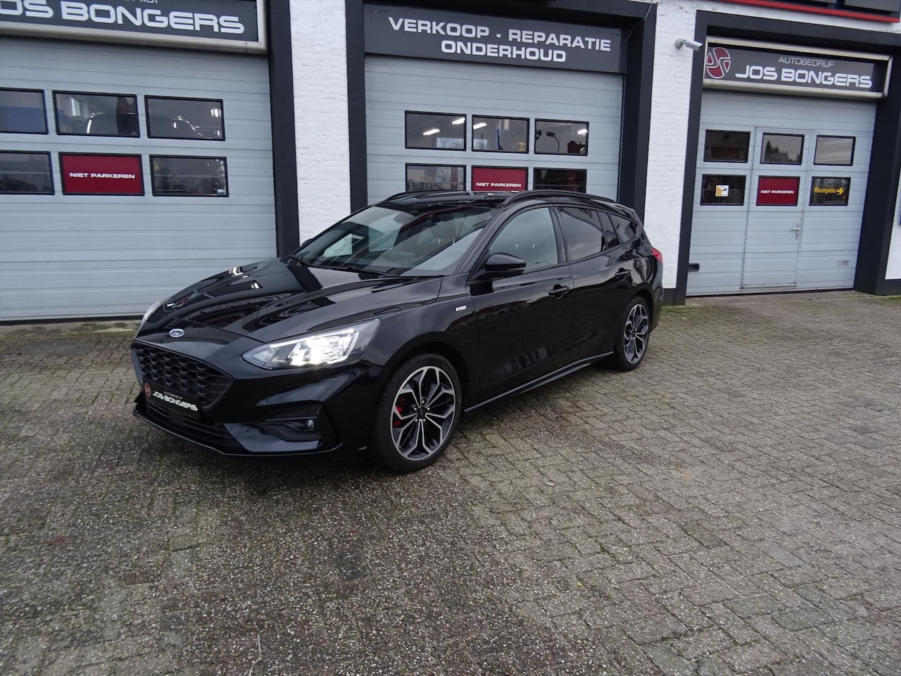 Ford Focus Wagon - ST-LINE X HYBRIDE 155 PK - AutoWereld.nl