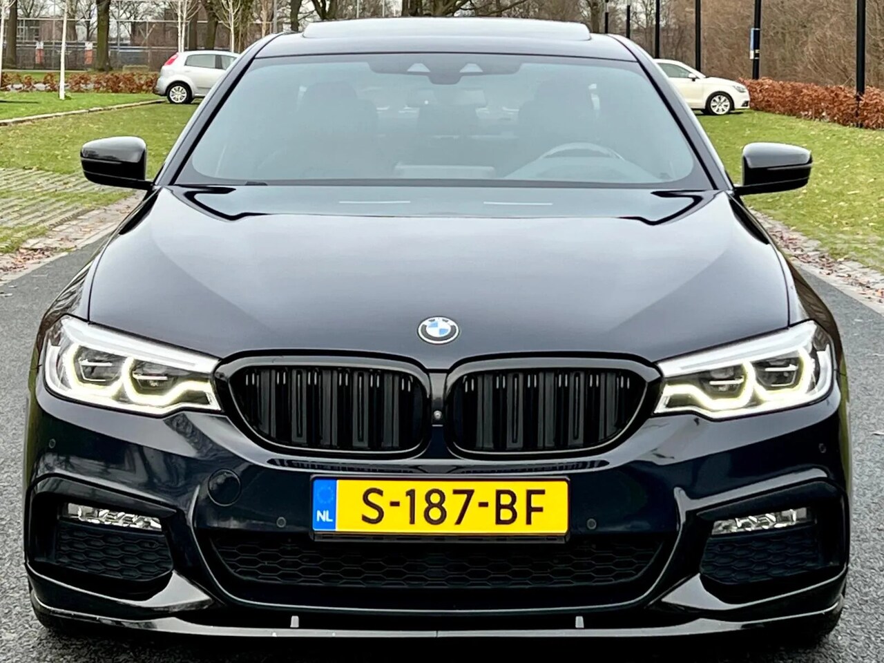 BMW 5-serie - 530e M-Performance RIJK UITGERUST - AutoWereld.nl