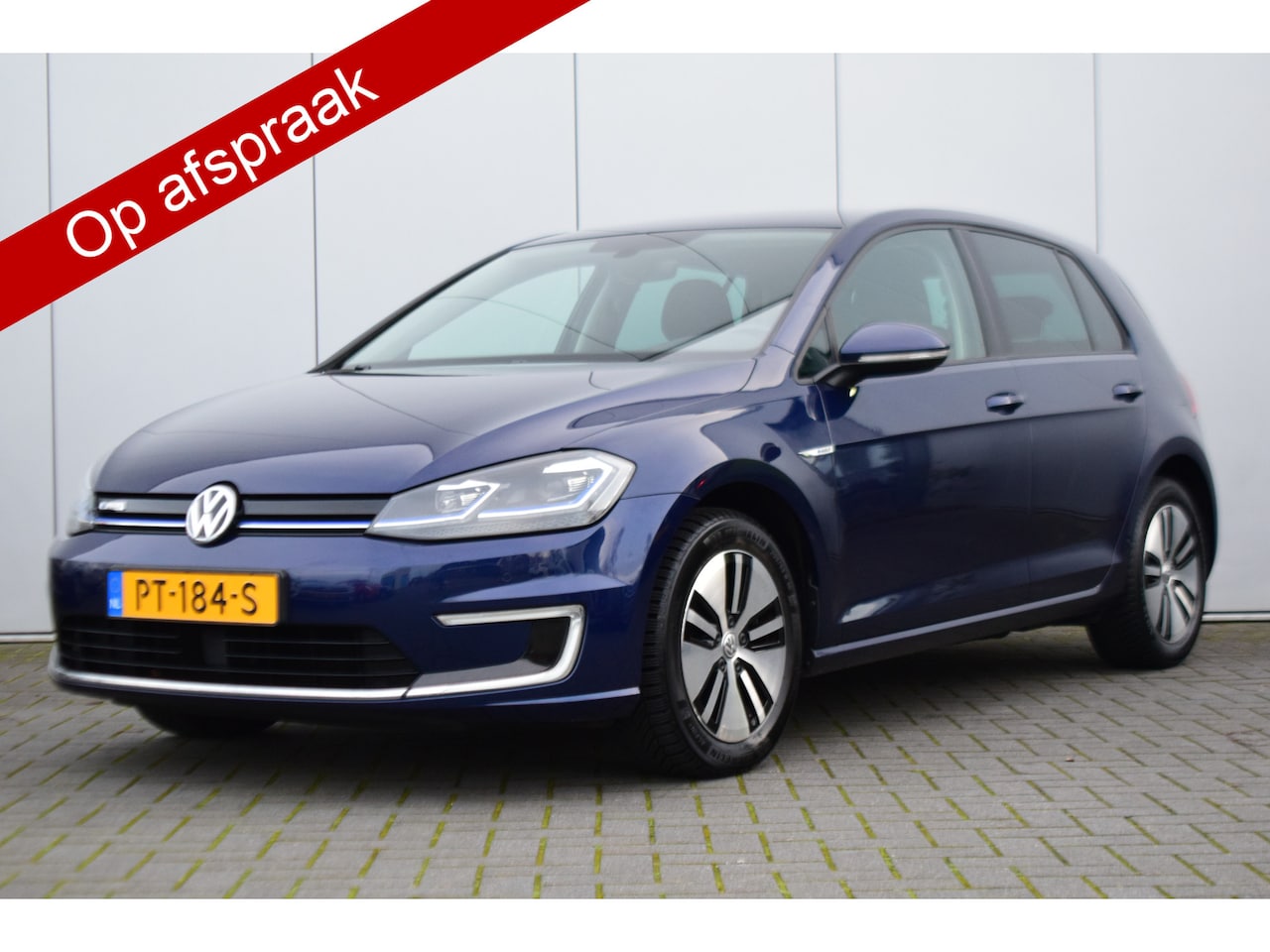 Volkswagen e-Golf - e-Golf 100kw Navi/Carplay Priv/Glass Ecc Cruise/Adaptive - AutoWereld.nl