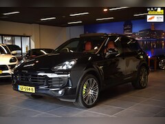 Porsche Cayenne - 3.0 S E-Hybrid Navi|Panoramadak|Org.NL|ACC|21inch|1e Eig.|Dealer onderhouden