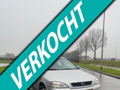 Opel Astra - 1.6-16V CDX