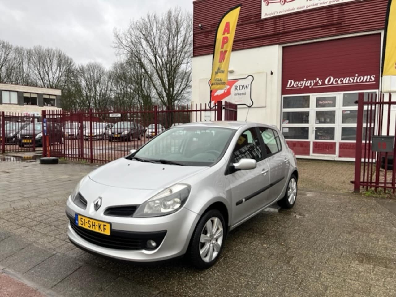 Renault Clio - 1.6-16V Dynamique 1.6 16V 82KW 5-DRS Dynamique - AutoWereld.nl