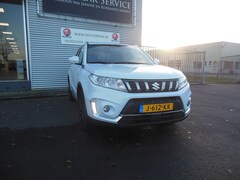 Suzuki Vitara - 1.0 Boosterjet Select Automaat Private lease vraag het ons Staat in Hoogeveen