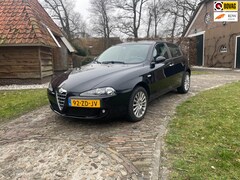 Alfa Romeo 147 - 1.6 T.Spark Business-1 eigenaar - NL auto - 100% ONDERHOUDEN