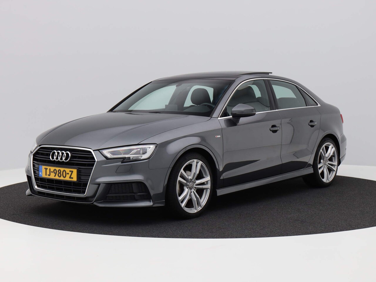 Audi A3 Limousine - 1.0 TFSi S-tronic Limousine 2x S-Line | PANO - AutoWereld.nl
