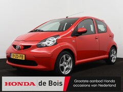 Toyota Aygo - 1.0-12V + Aut. | All Season | Lage km-stand | Airco | Lm-wielen | El. bed. ramen |