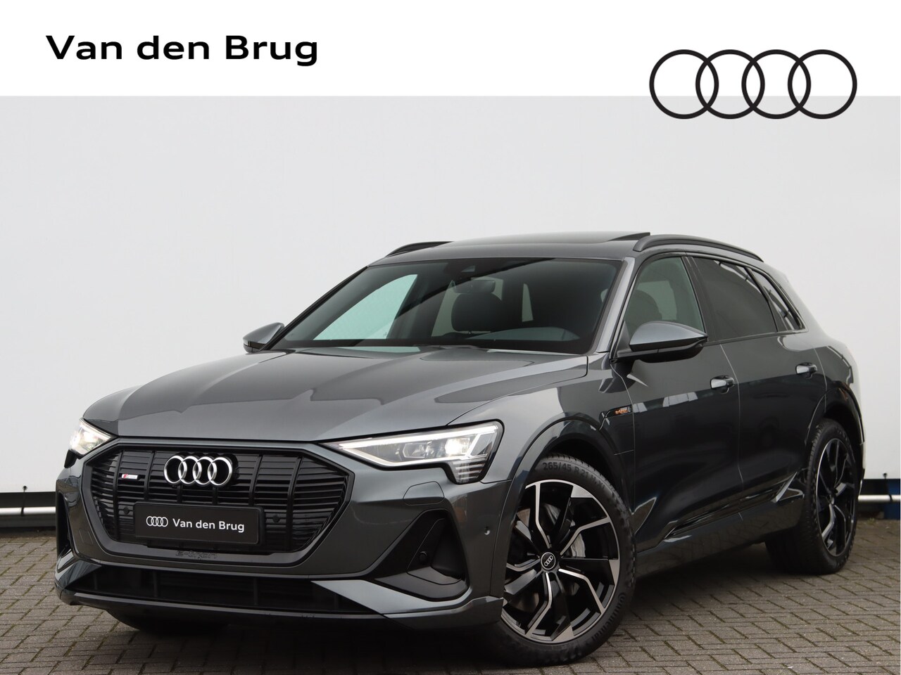 Audi e-tron - 55 quattro S edition | Achteruitrijcamera | Panorama dak | Stoelverwarming | LED | - AutoWereld.nl