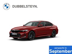 BMW 3-serie - Sedan 330e M-Sport | 19'' | Schuif-/kanteldak | Getint glas | Camera | HiFi