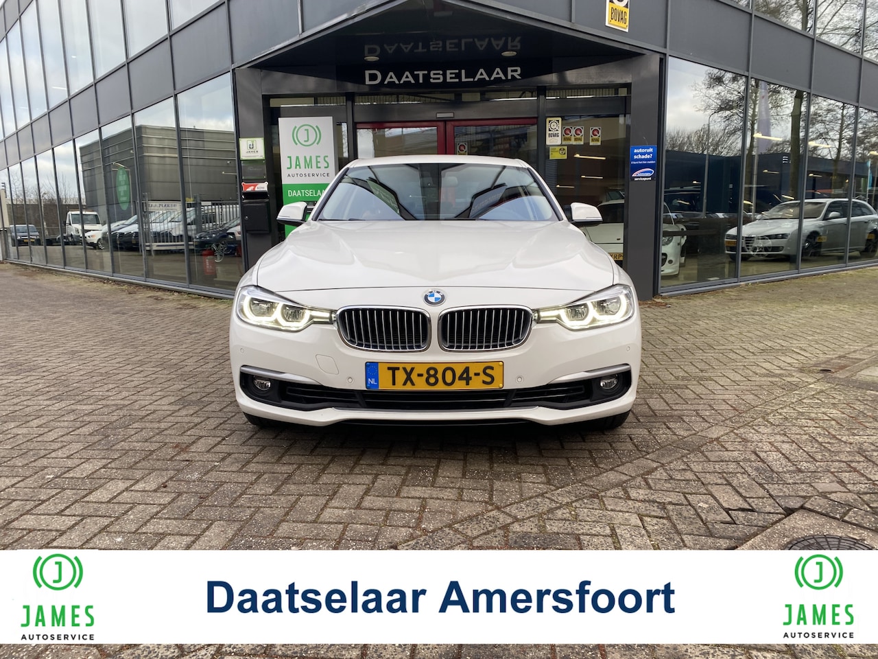 BMW 3-serie - 318i Automaat Leer Navigatie - AutoWereld.nl