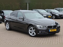 BMW 3-serie - 330e Centennial High Executive / Leder / Navigatie / Parkeerhulp V+A / Cruise Control / St