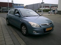 Hyundai i30 - 1.6 MET AIRCO