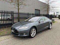 Tesla Model S - 85 // LEVENSLANG GRATIS LADEN