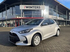 Toyota Yaris - 1.5 VVT-i Navi+BT+Camera Cr.Control Airco Apple Carplay/Android Auto ESP Lane Assist
