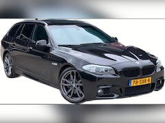 BMW 5-serie Touring - 535xd High Executive M-SPORT AUT. *PANO+SOFT-CLOSE+KEYLESS+VOLLEDER+XENON+CAMERA+MEMORY-SE