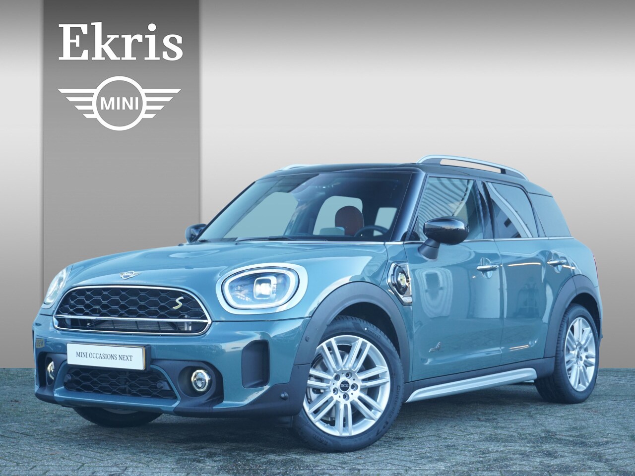 MINI Countryman - Cooper SE ALL4 Classic Uitvoering + Essence Pack - AutoWereld.nl