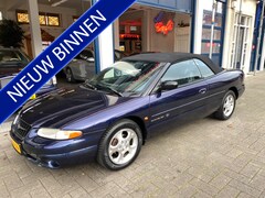 Chrysler Stratus - 2.5i V6 LX Convertible AUTOMAAT/89000 KM/LEDER