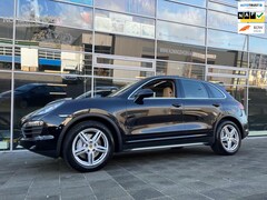 Porsche Cayenne - 4.8 S V8