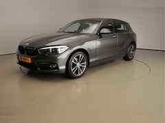 BMW 1-serie - 118D LED / Navigatie / Sportstoelen / Clima / Hifi speakers / Alu 17 inch