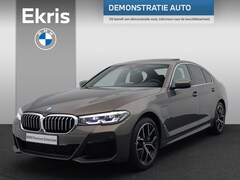 BMW 5-serie - Sedan 530e High Executive M Sportpakket / Schuifdak / Harman Kardon / Achteruitrijcamera /