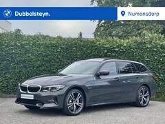BMW 3-serie Touring - 330e xDrive | BJ 22 | High Exe | Sport Line | 19'' | Panoramadak | Getint Glas | Laser | H