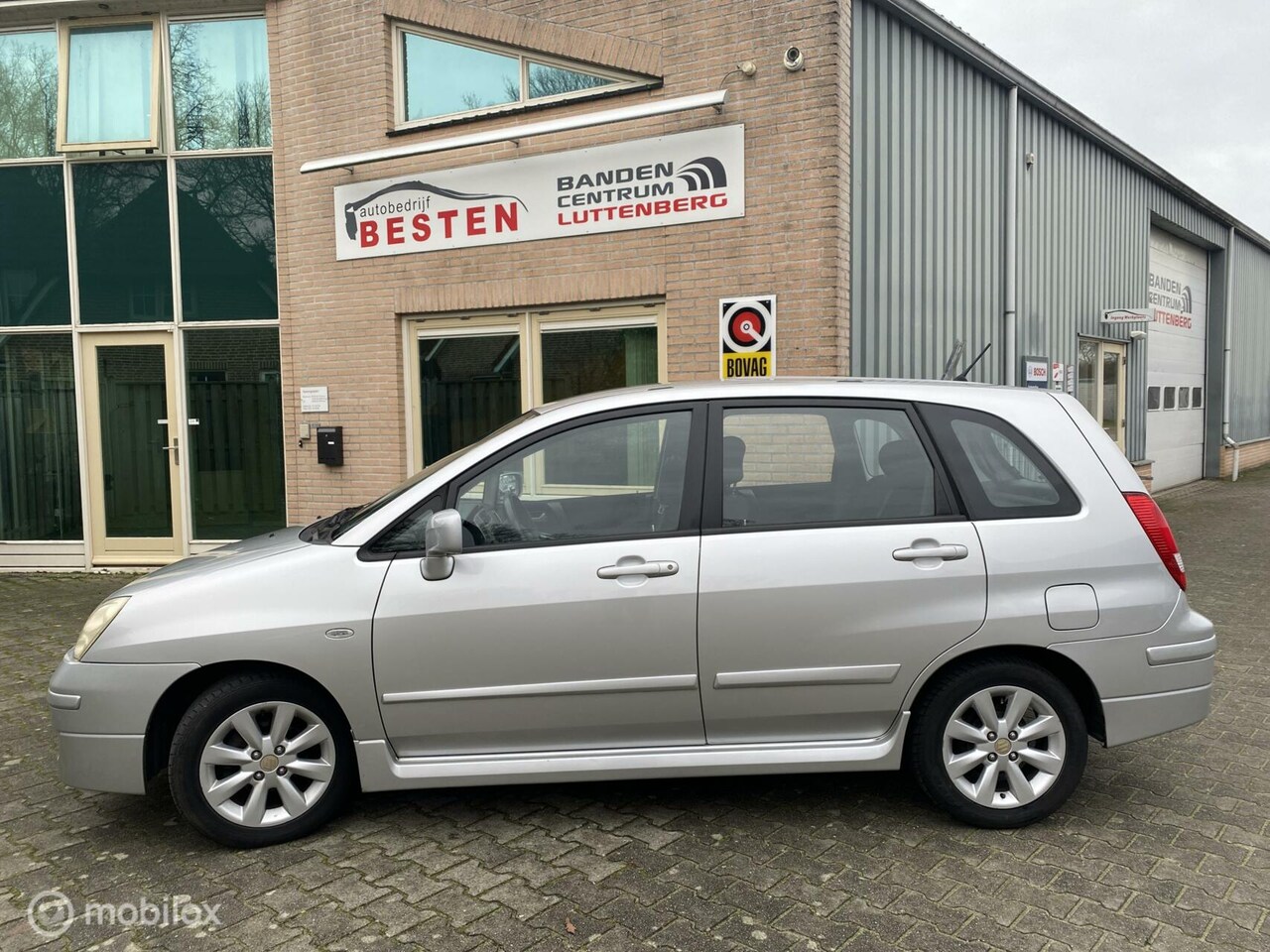 suzuki-liana-1-6-exclusive-airco-automaat.jpg