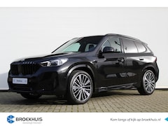 BMW X1 - sDrive18i M-sport | Elektrisch wegklapbare trekhaak | Comfort access | Sportstoelen | Acht