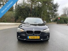 BMW 1-serie - 114I
