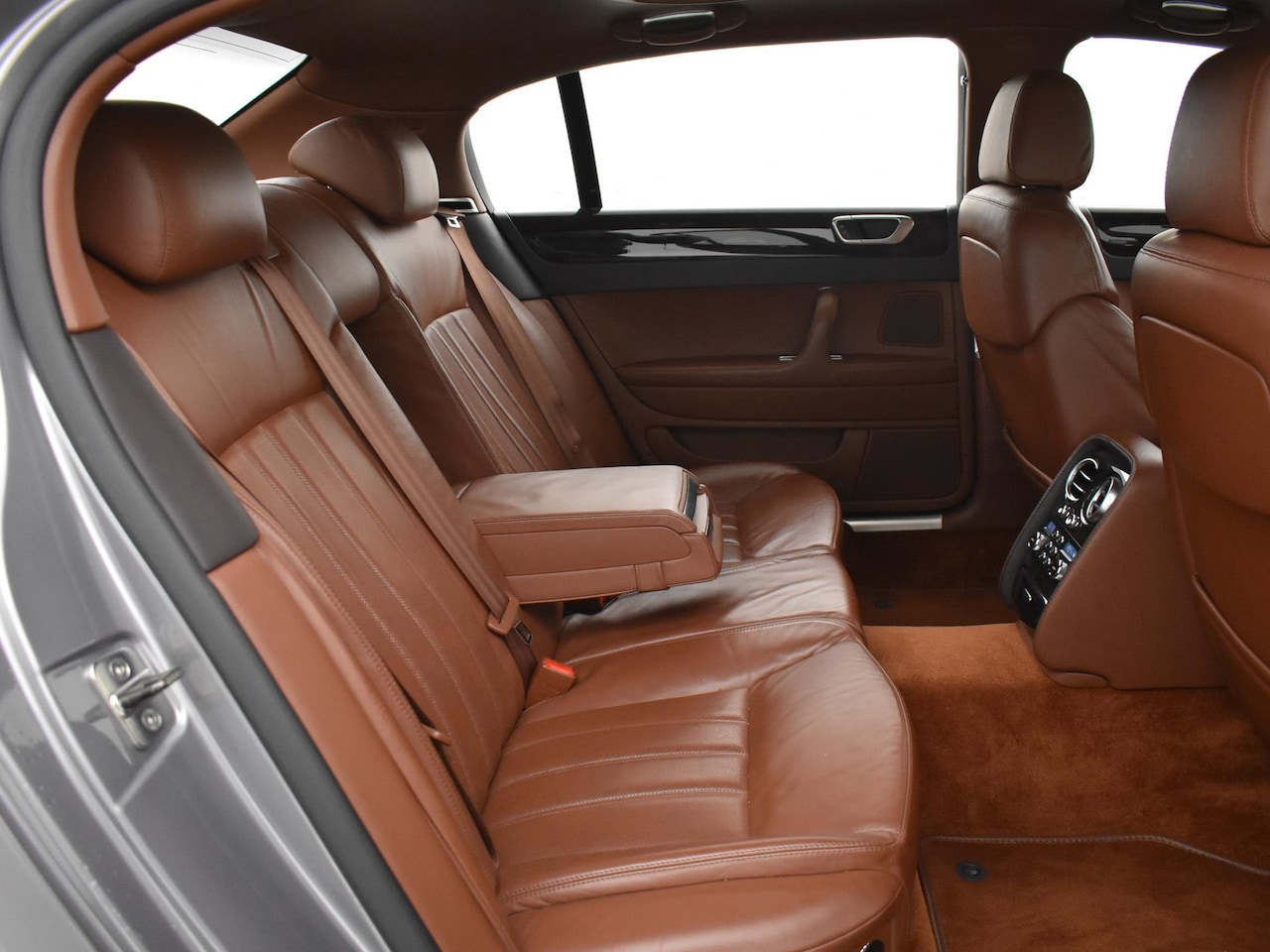 bentley-continental-flying-spur-6-0-w12-560-pk-schuifdak-massage-smartphone-interface.jpg