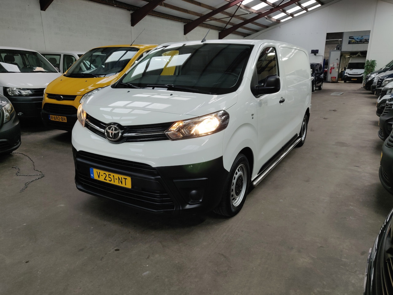 Toyota ProAce Worker - 1.6 D-4D Cool Comfort 1.6 D-4D Cool Comfort - AutoWereld.nl