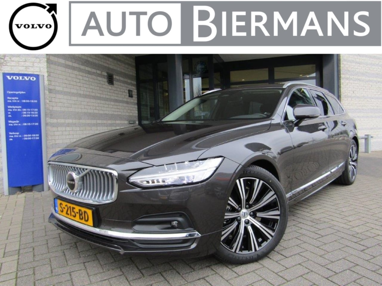 Volvo V90 - B5 250pk Mild Hybrid Aut Ultim. Bight | Headup | Trekhaak | Pan. dak | 19 Inch | Full led - AutoWereld.nl